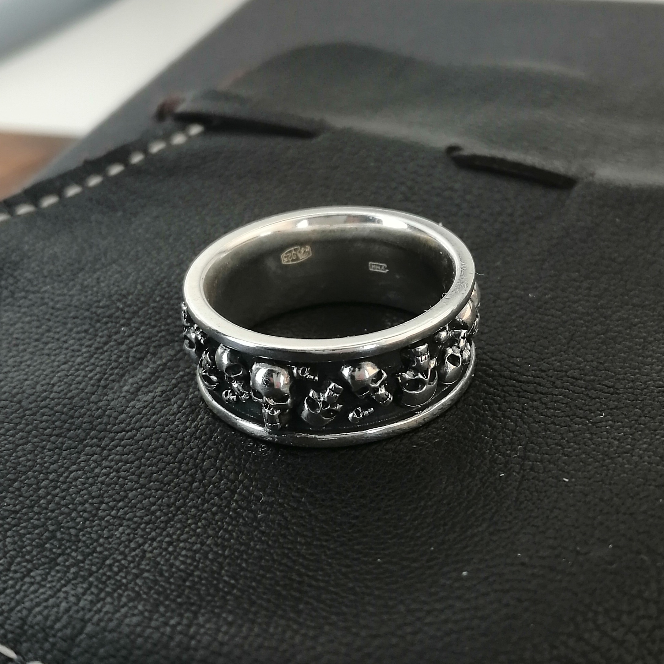 Серебряное кольцо АРТ. 1856 18.0